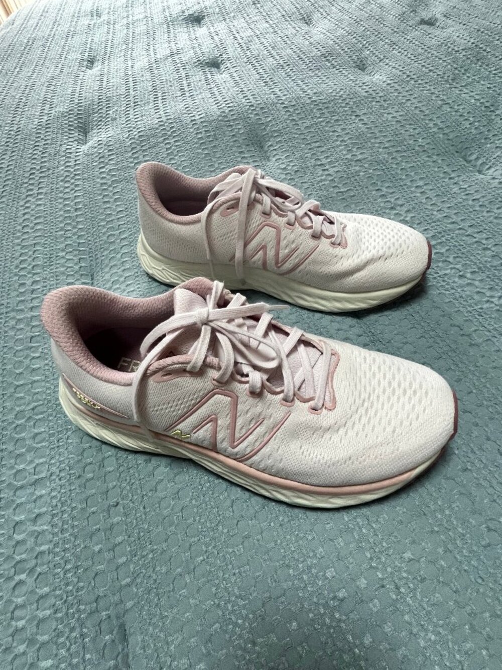 New Balance Fresh Foam EVOZ Women's Pink Running Shoes Size 8